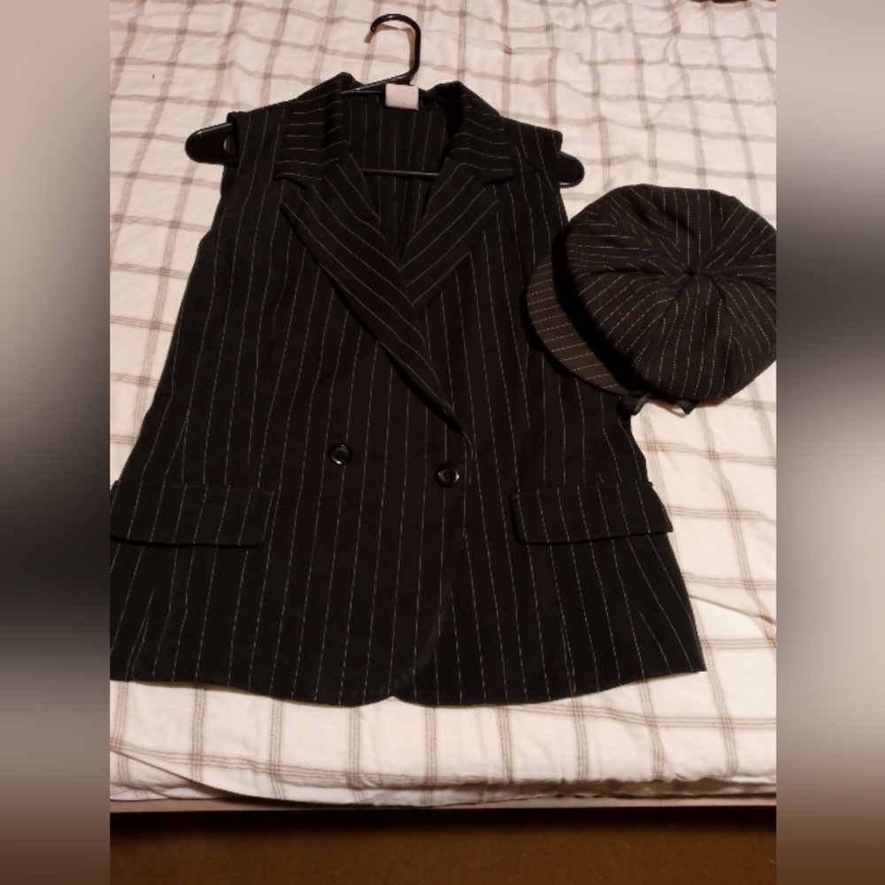Style Vest size 11/12 and Cap